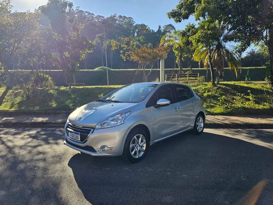 PEUGEOT 208 1.6 ACTIVE PACK 16V FLEX 4P AUTOMÁTICO